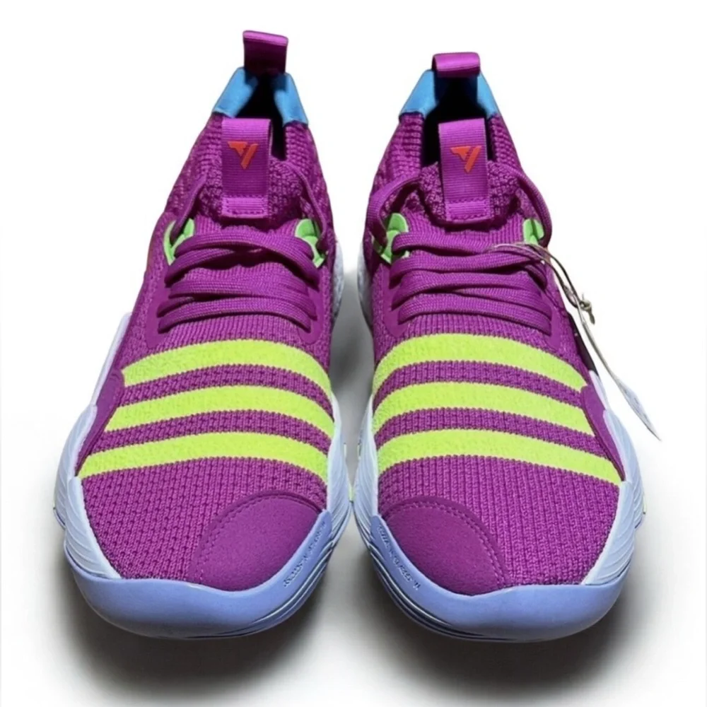 Adidas sm trae young 2 j basketball shoes- IF8330